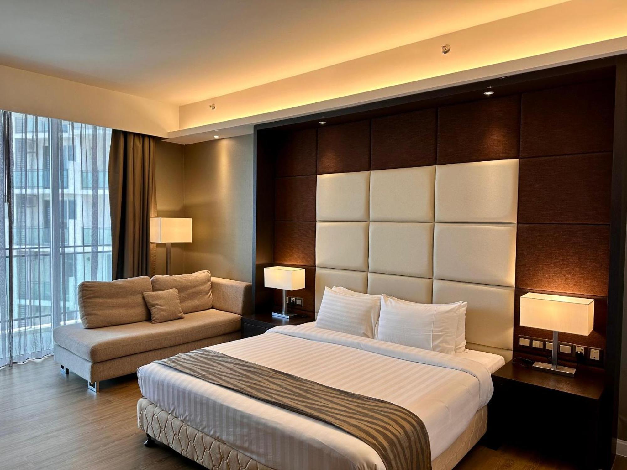 Hotel Swiss-garden 4*